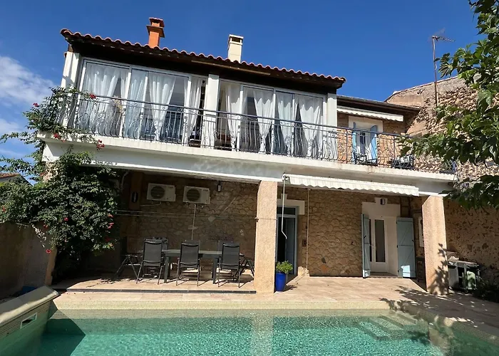 13 Rue Du Tour D'enceinte بيت للعطل